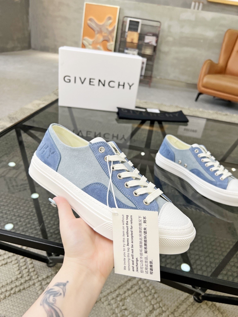 Givenchy Sneakers